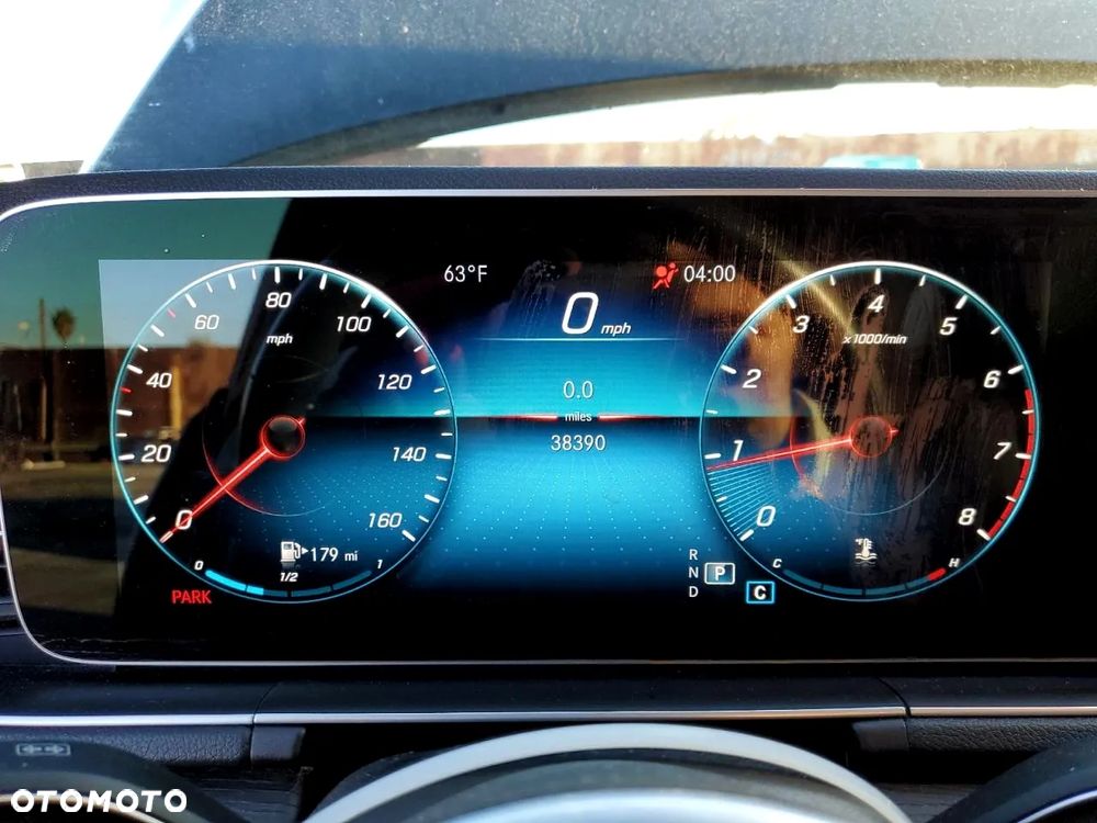 Mercedes-Benz GLE - 10