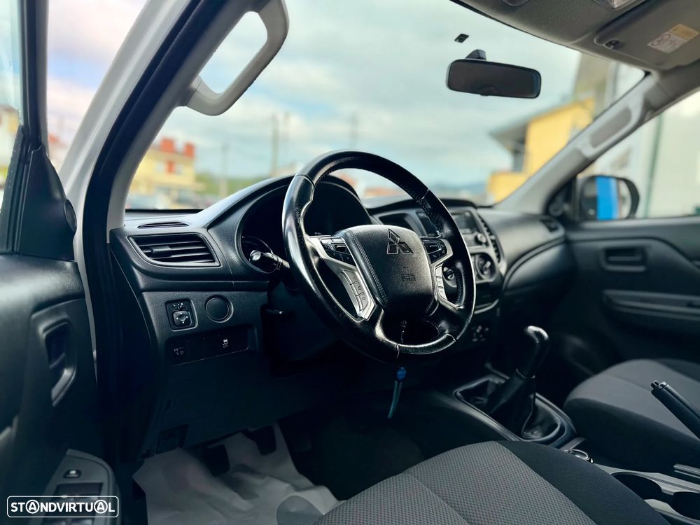 Mitsubishi L200 2.3 DI-D Space Cab Invite 4WD - 11
