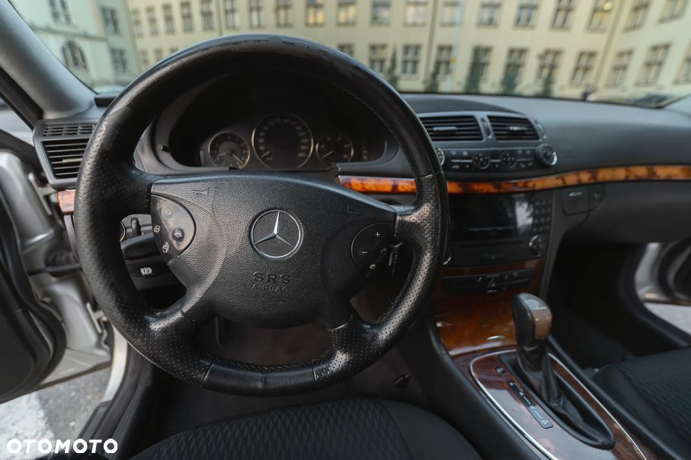 Mercedes-Benz Klasa E 220 CDI Automatik Elegance - 29