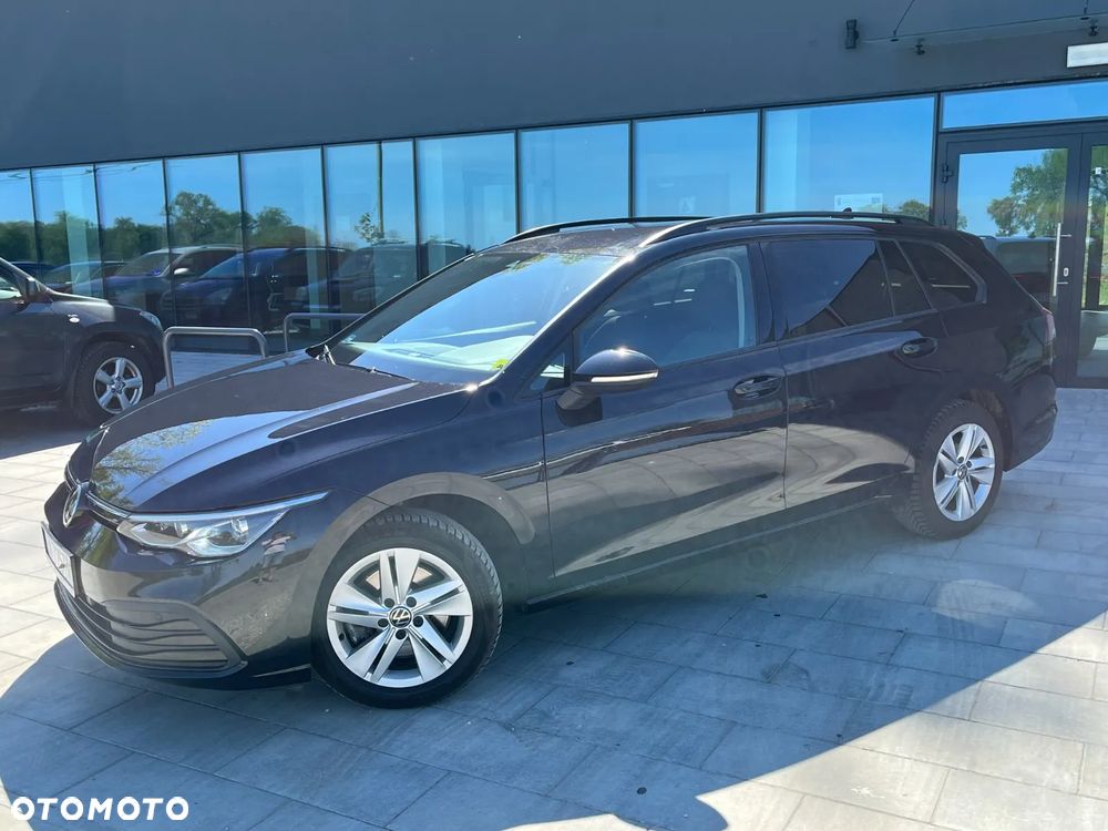 Volkswagen Golf - 8