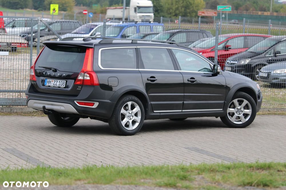Volvo XC 70 D5 AWD Summum - 11