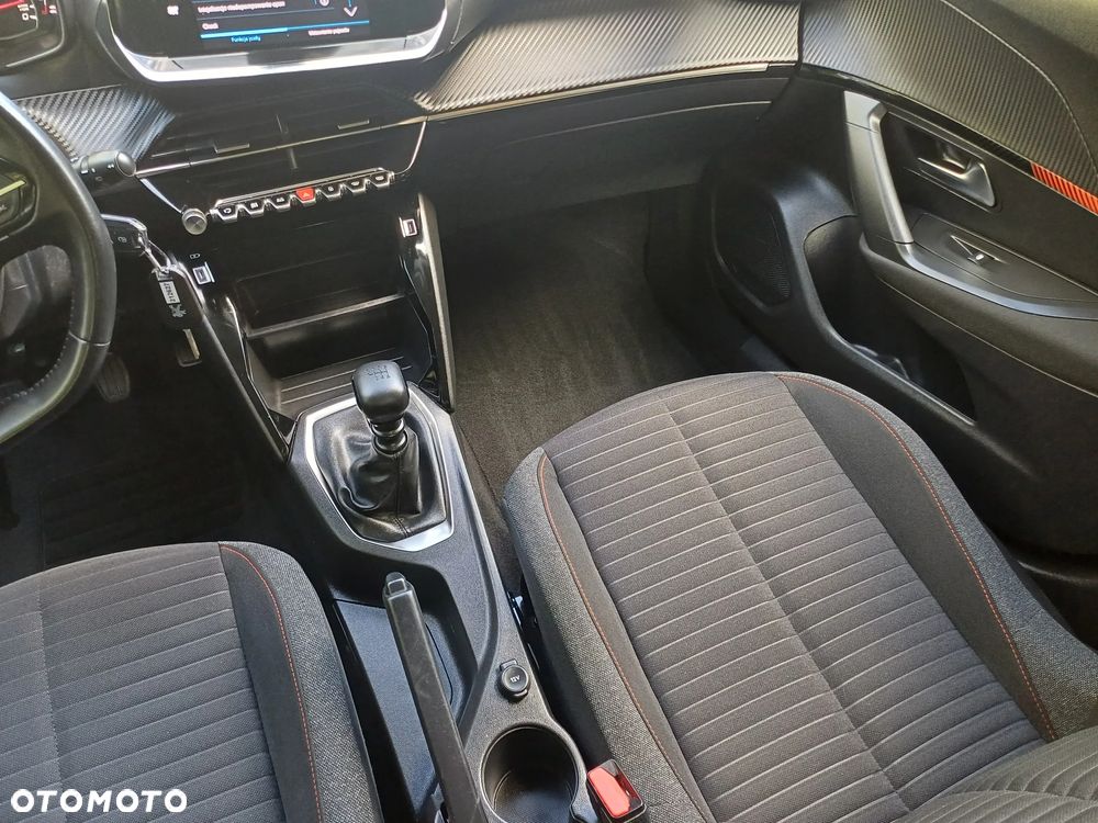 Peugeot 2008 - 22