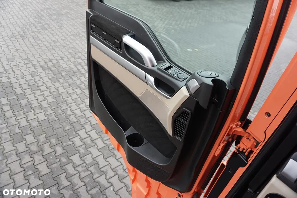 MAN TGX / 26.460 / ACC / E 6 / XXL / BDF + WINDA / 7.15 , 7,45 M / OŚ SKRĘTNA - 21