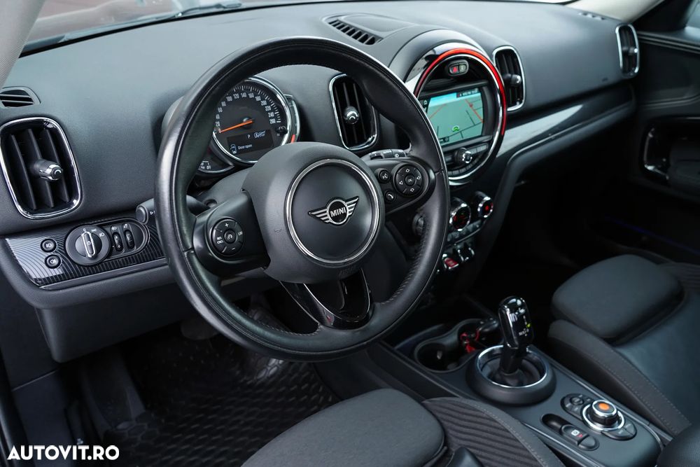 Mini Countryman Cooper D ALL4 AT - 13