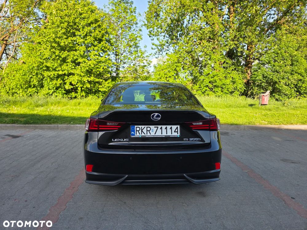 Lexus IS - 5