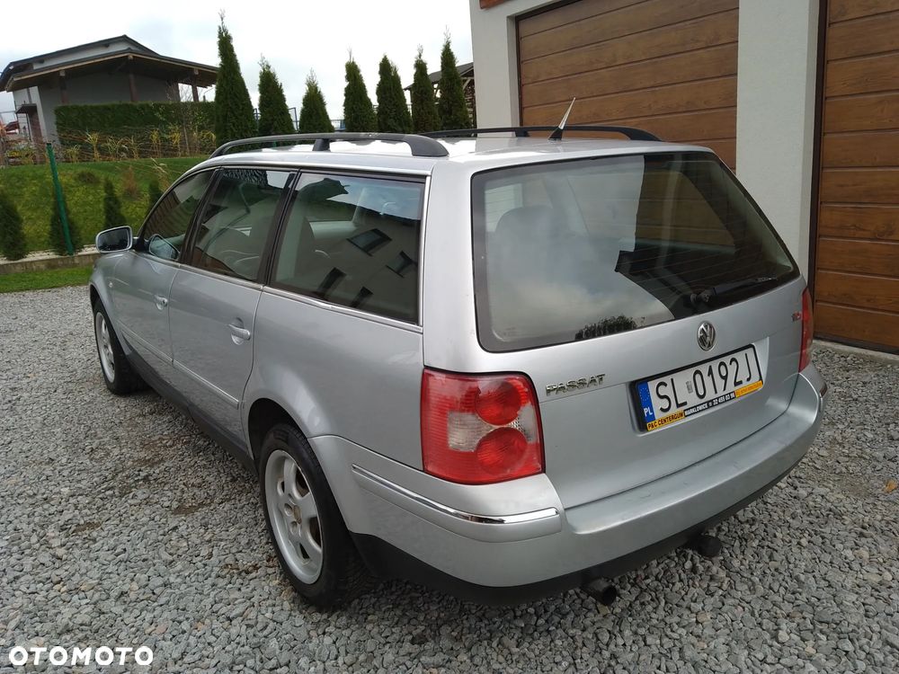 Volkswagen Passat 1.9 TDI Highline - 7