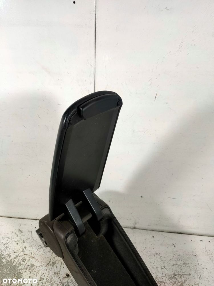 podłokietnik audi a4 b6 8e0864207d szary swing czarna skóra - 4