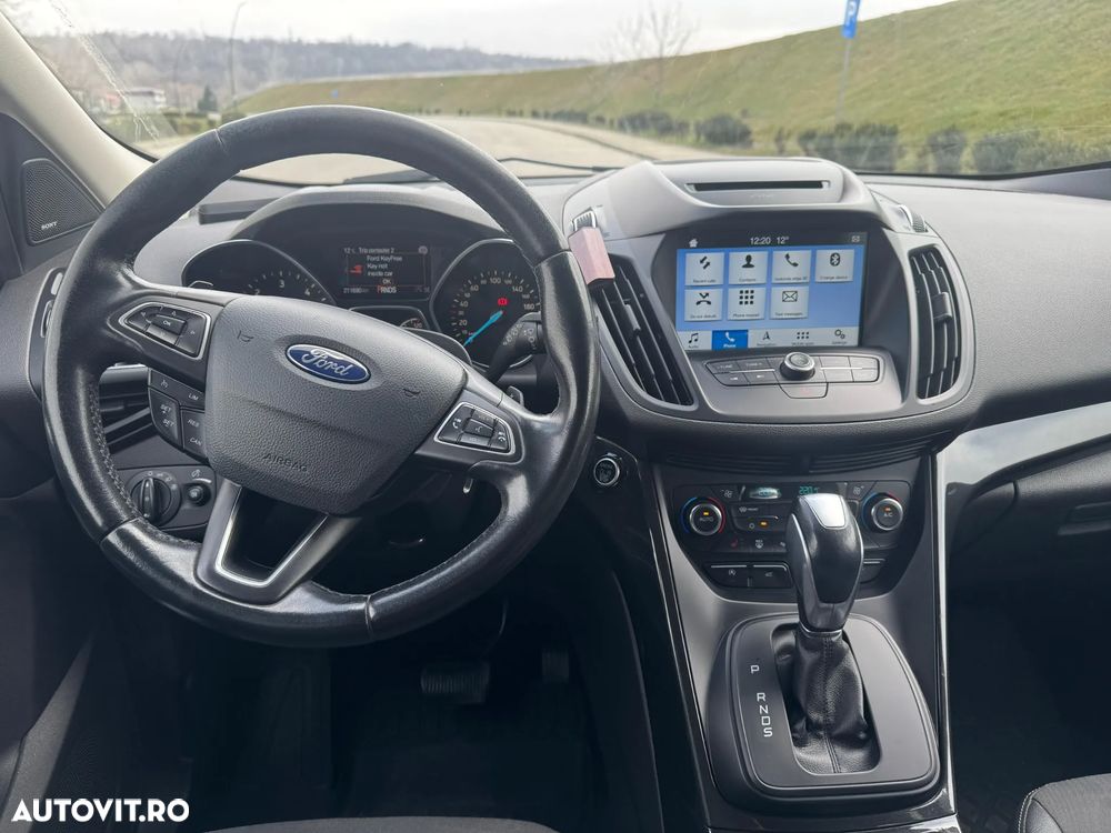 Ford Kuga 2.0 TDCi 4WD Powershift ST-Line - 12