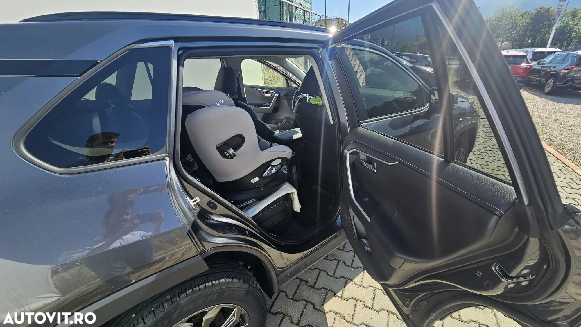 Toyota RAV4 2.5 Hybrid VVT-iE 4x4 Luxury - 13
