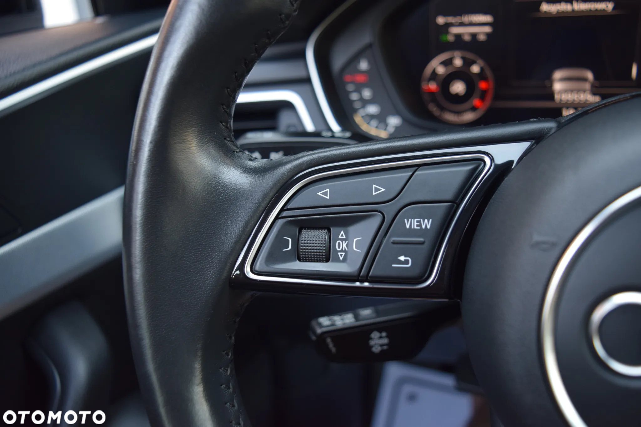 Audi A4 Avant 2.0 TDI Design - 25