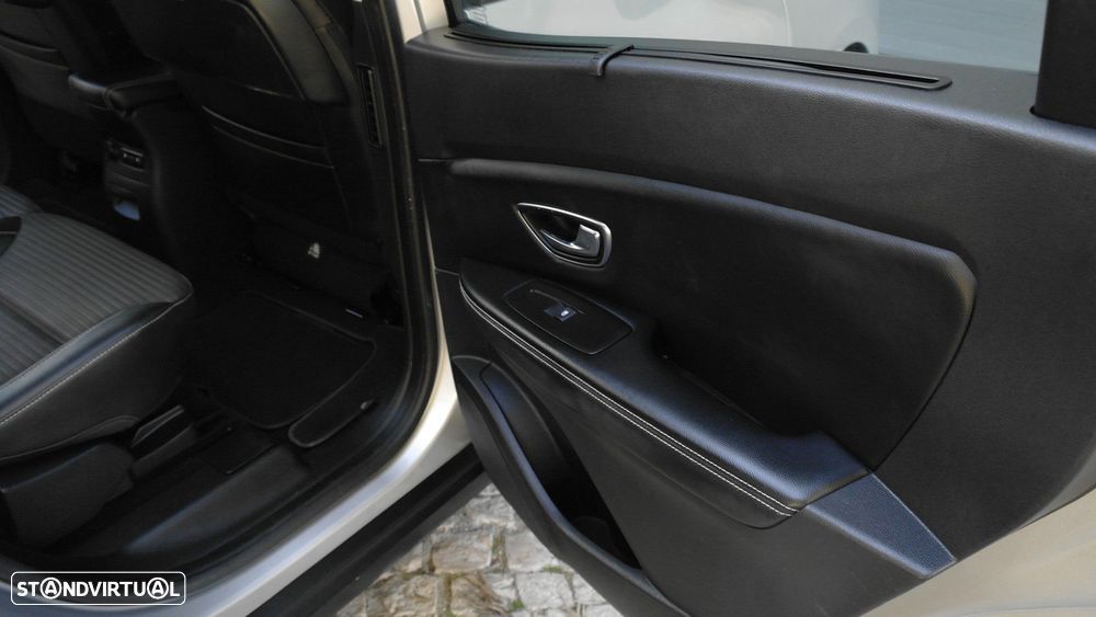 Renault Grand Scénic 1.6 dCi Intens SS - 14