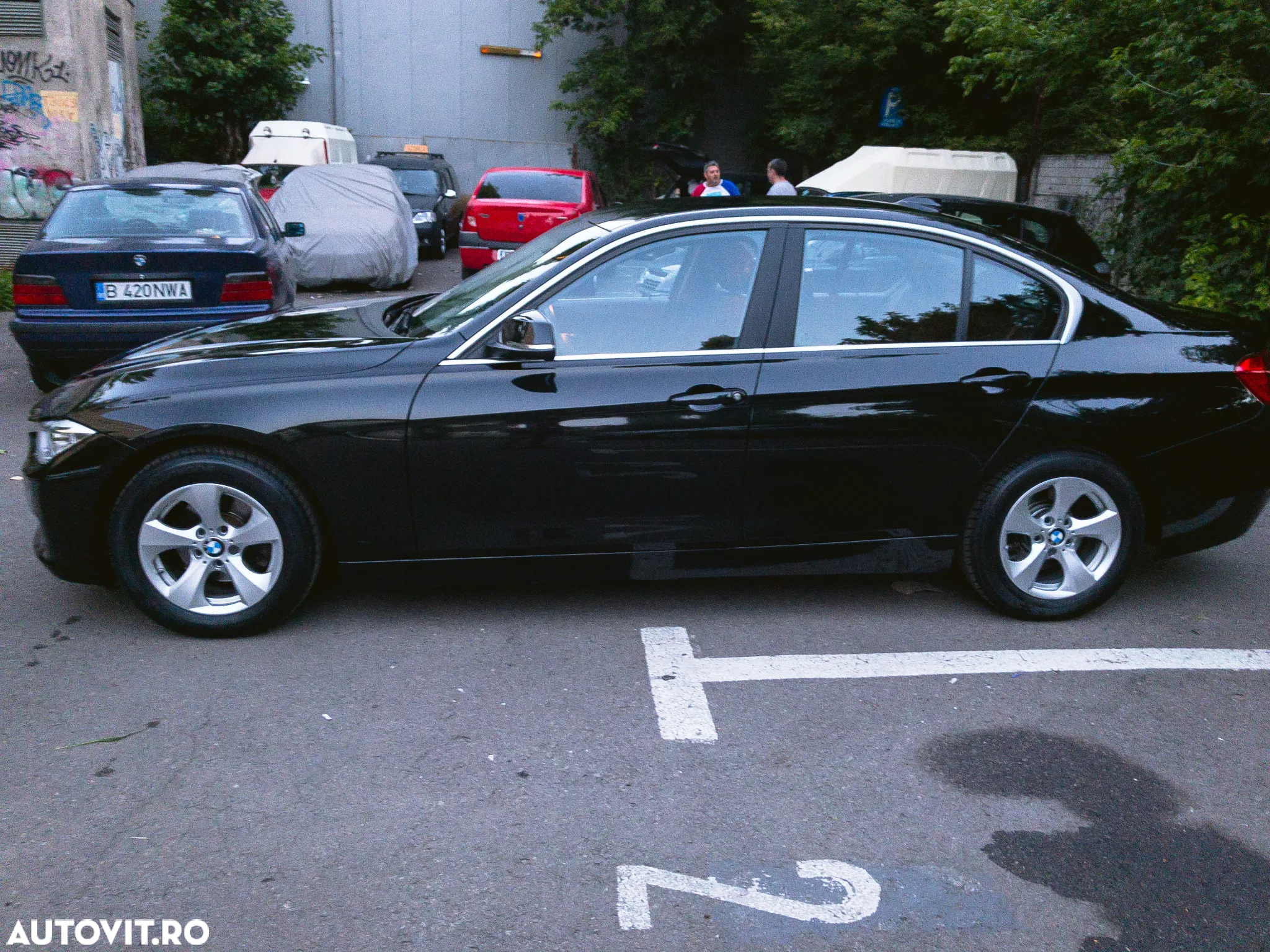 BMW Seria 3 320d EfficientDynamics Edition - 11