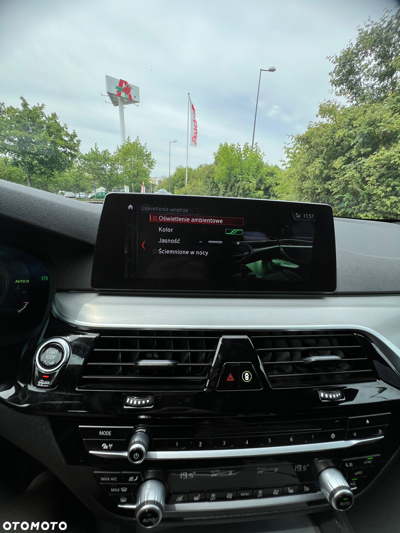 BMW Seria 5 520d M Sport - 25