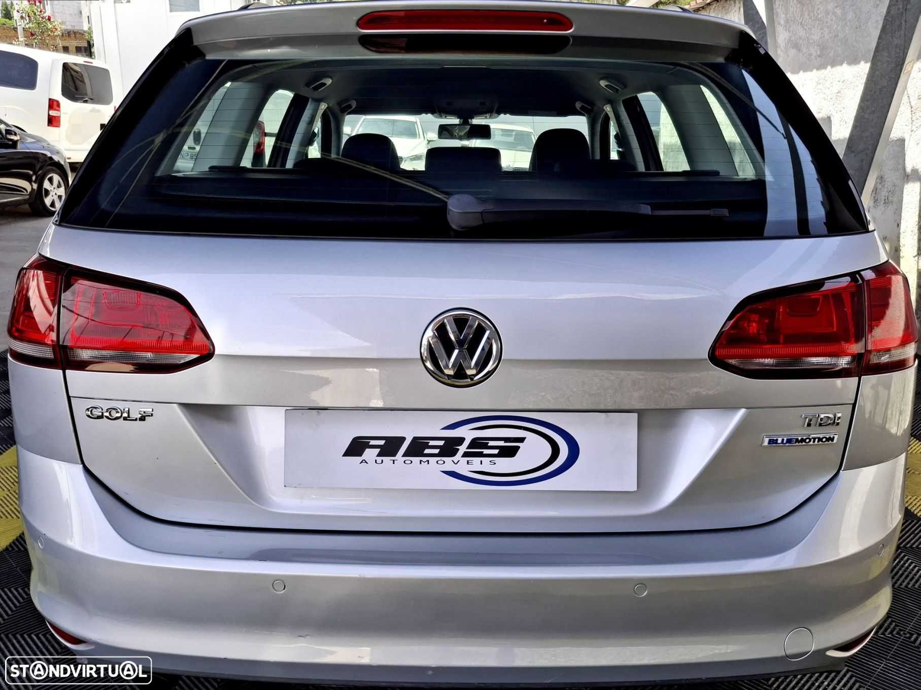 VW Golf 1.6 TDi Confortline - 6