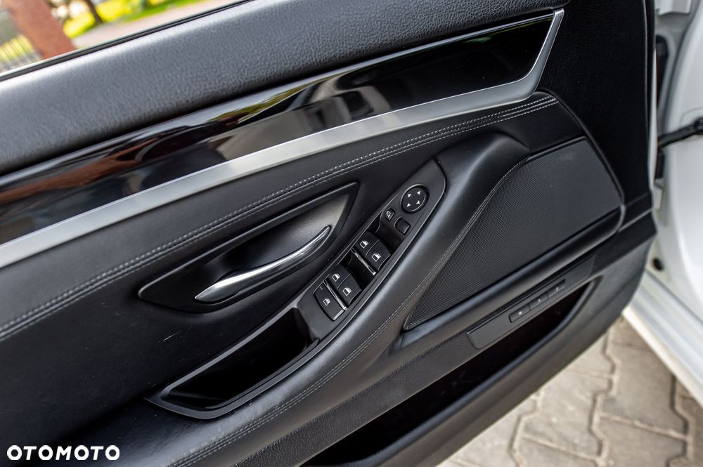 BMW Seria 5 535d xDrive Sport-Aut Modern Line - 18