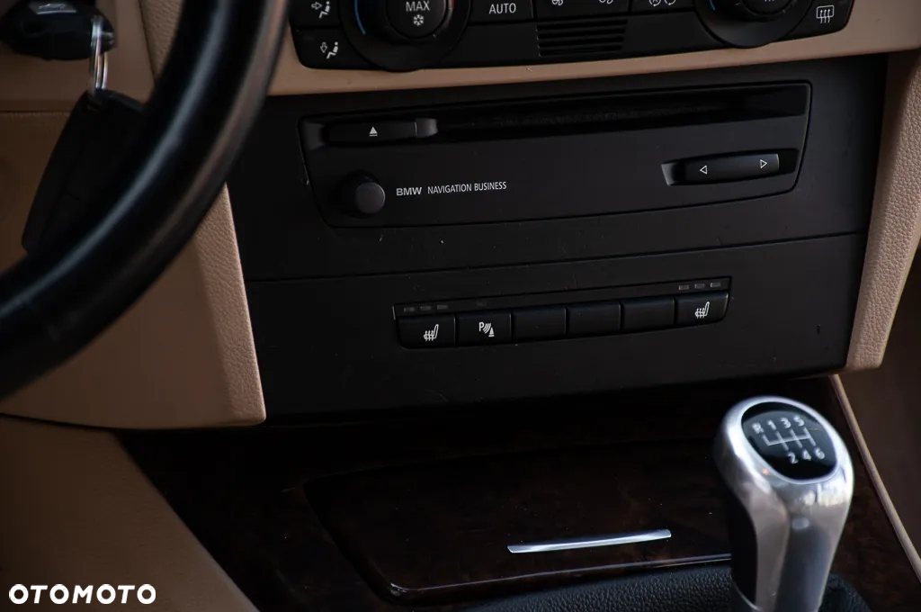 BMW Seria 3 325i - 35