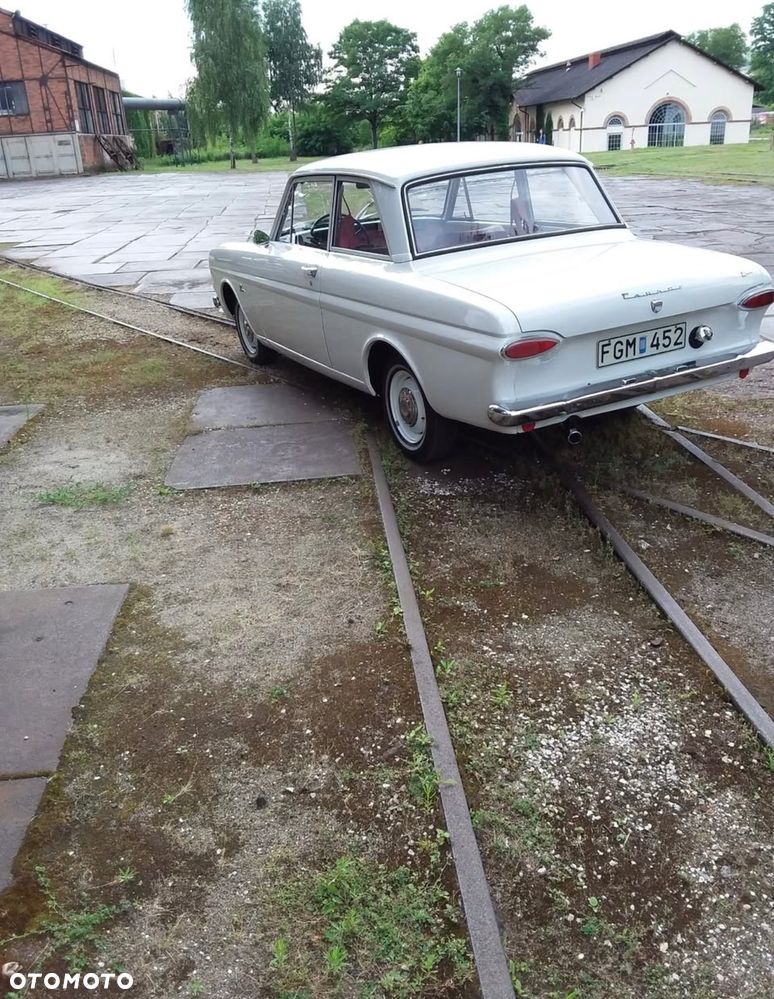 Ford Taunus - 4