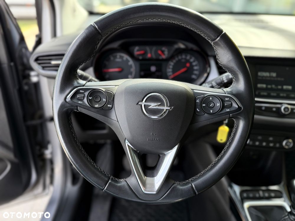 Opel Crossland X - 13