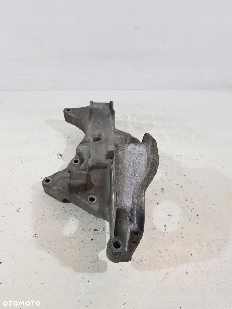 łapa wspornik silnika 31401103 volvo 2.0d 181km d4204t5 - 4