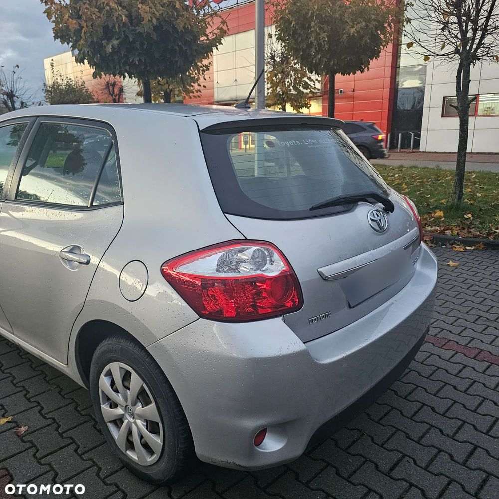 Toyota Auris 1.33 VVT-i Active - 2