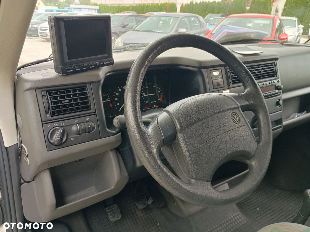 Volkswagen Transporter - 20