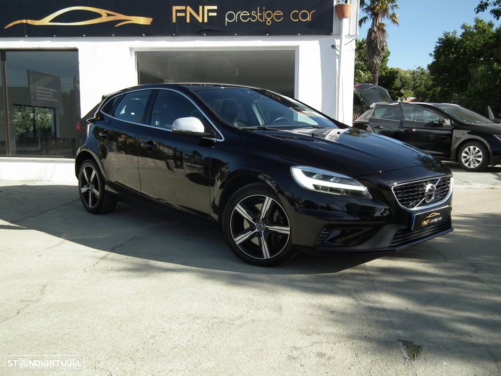 Volvo V40 2.0 D3 R-Design - 1