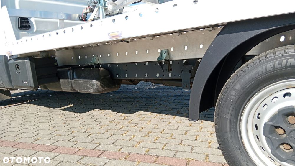 Iveco DAILY 35S16A HI-MATIC - 27