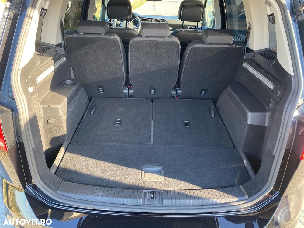 Volkswagen Touran 2.0 TDI SCR Highline - 14