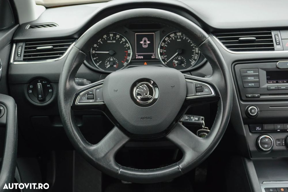 Skoda Octavia 1.6 TDI Ambiente - 30