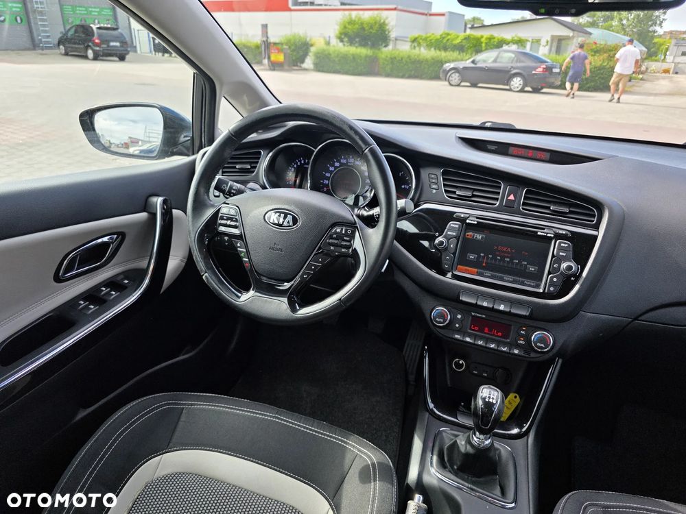 Kia Ceed 1.6 GDI XL - 6