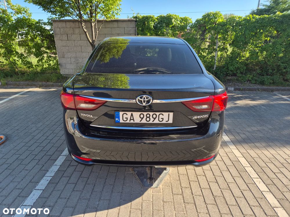Toyota Avensis 2.0 Premium MS - 3