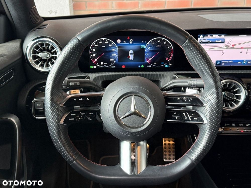 Mercedes-Benz Klasa A 180 AMG Line 7G-DCT - 17
