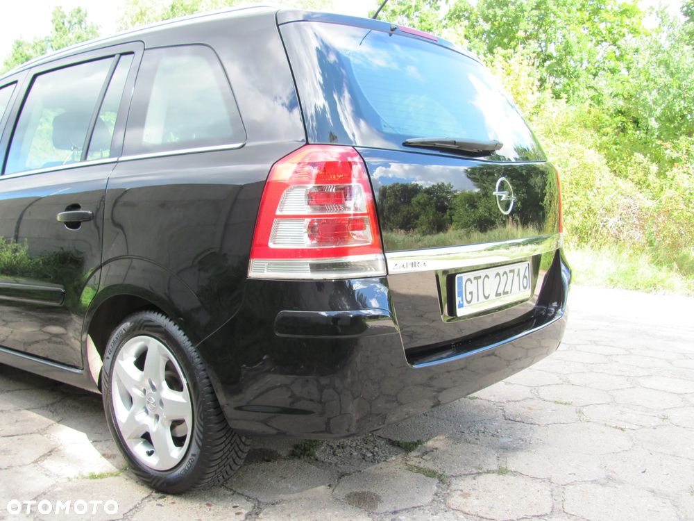 Opel Zafira - 22