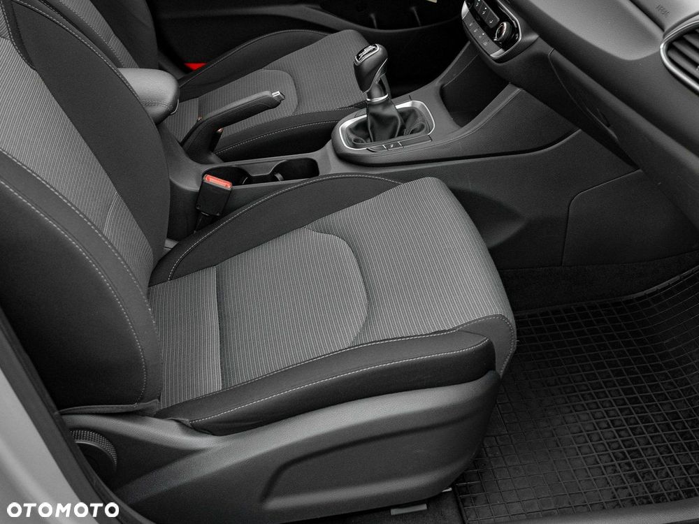 Hyundai i30 1.5 DPI Classic + - 30