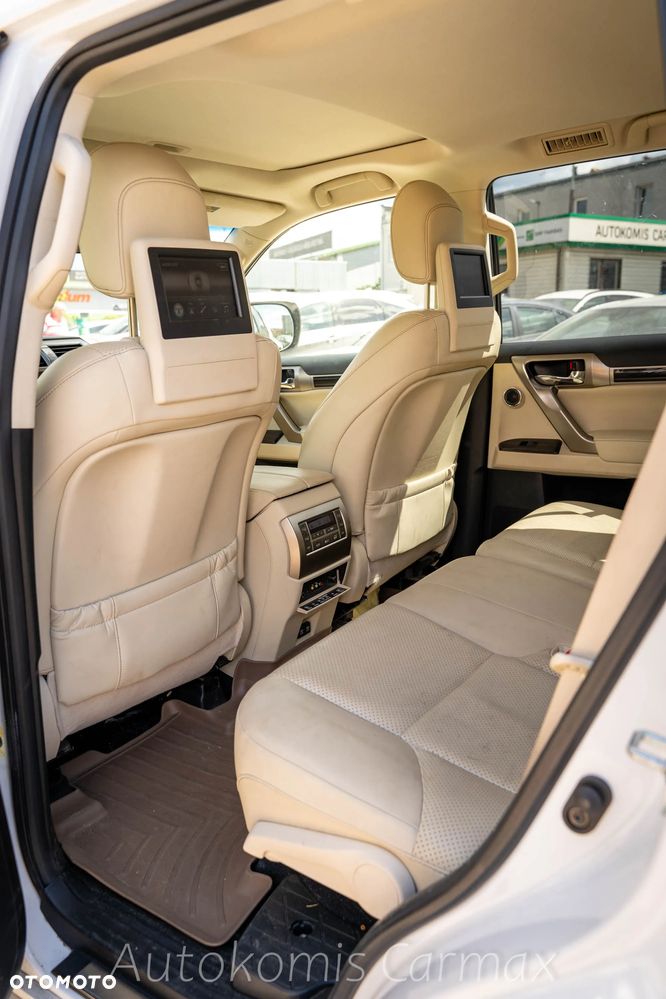 Lexus GX - 24