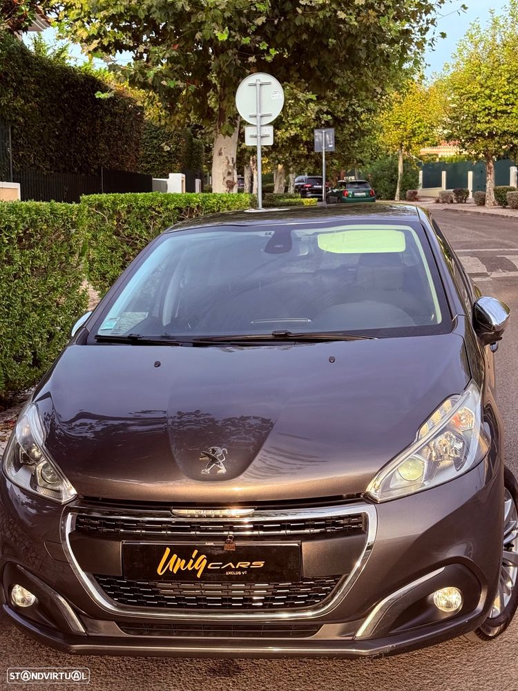 Peugeot 208 - 5