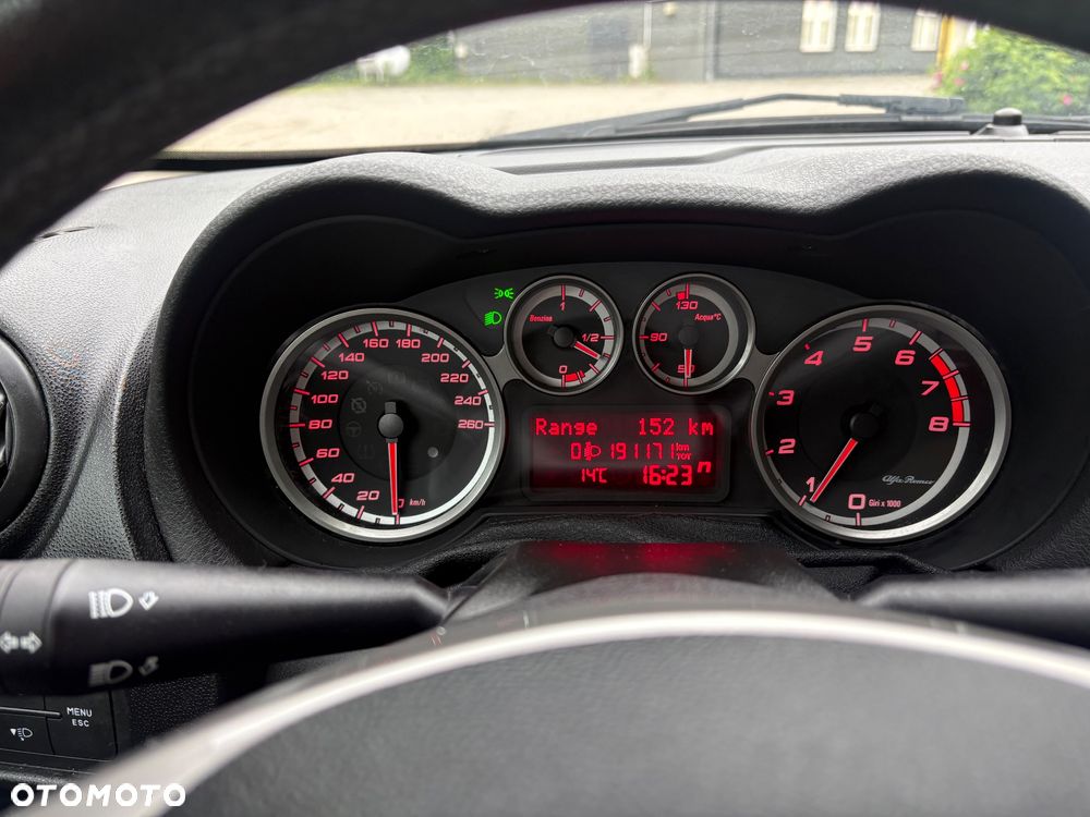 Alfa Romeo Mito 1.4 MultiAir Distinctive S&S - 8