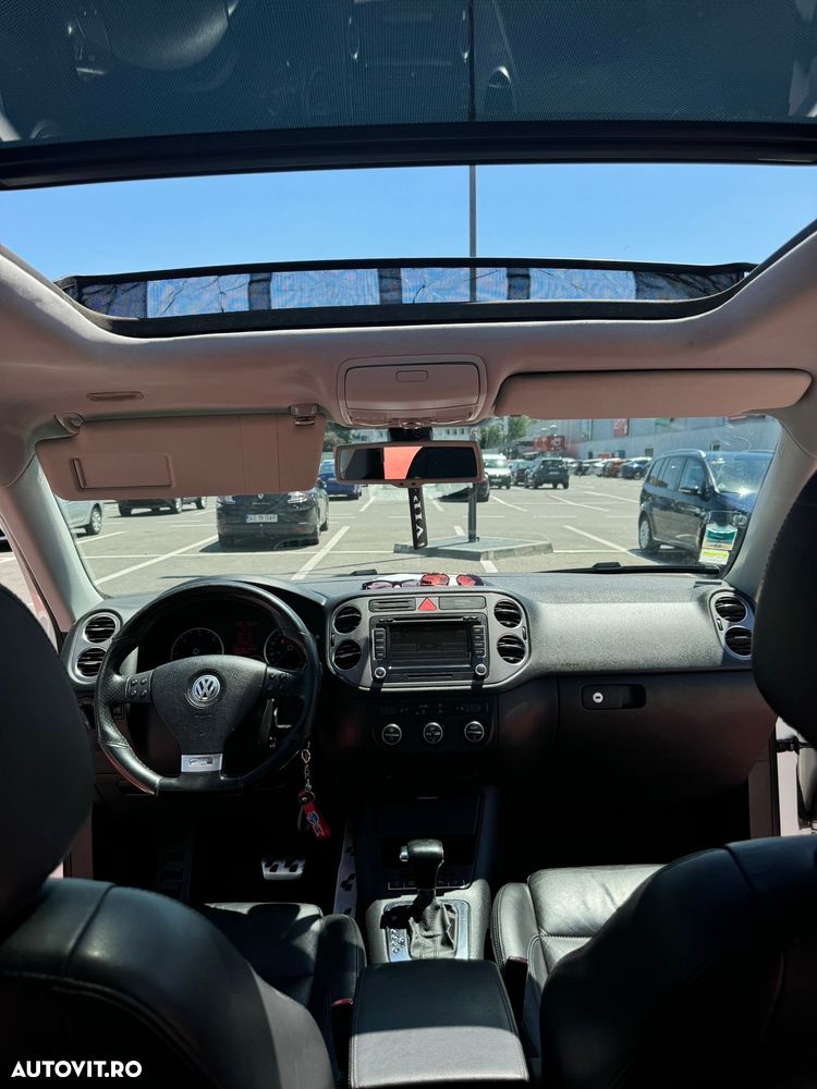 Volkswagen Tiguan 2.0 TDI 4Motion DSG Sport & Style - 6