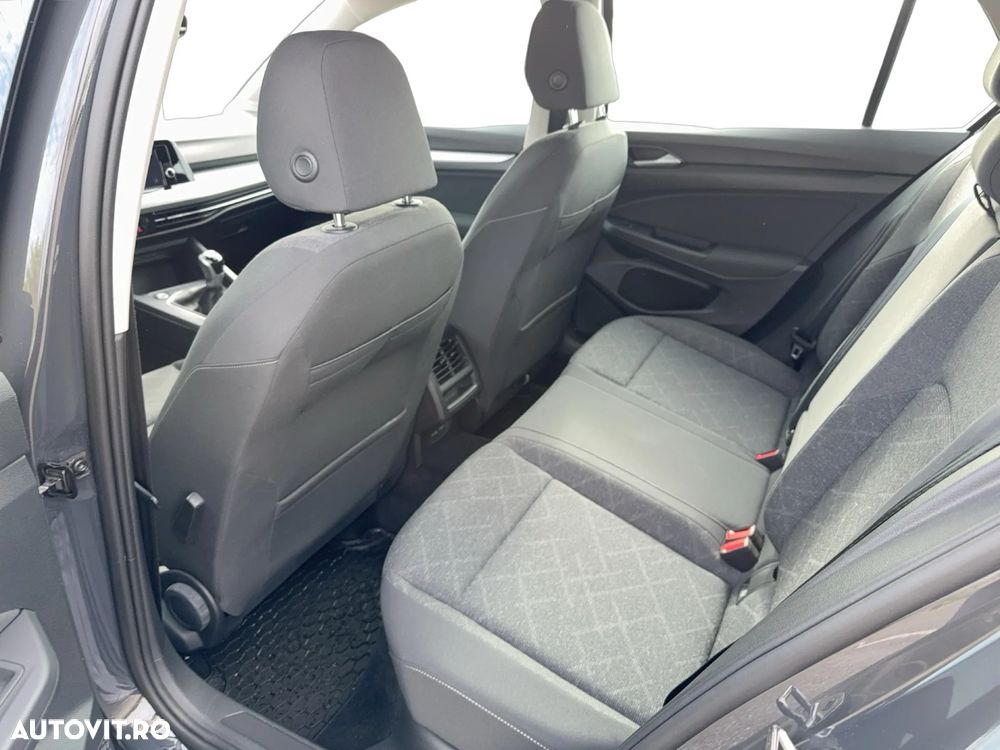 Volkswagen Golf - 12