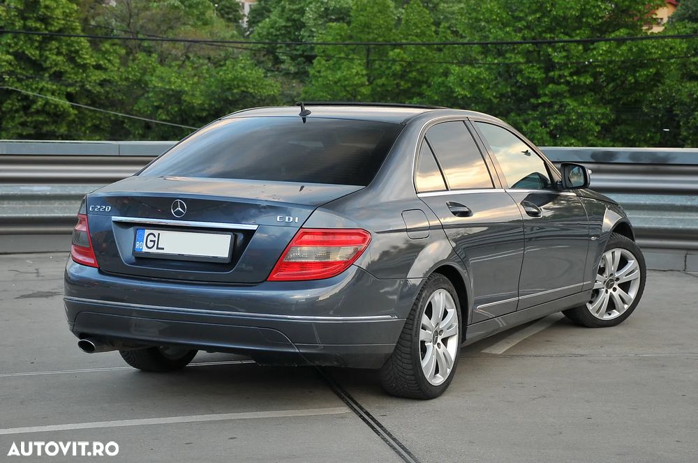 Mercedes-Benz C 220 CDI DPF (BlueEFFICIENCY) Avantgarde - 3