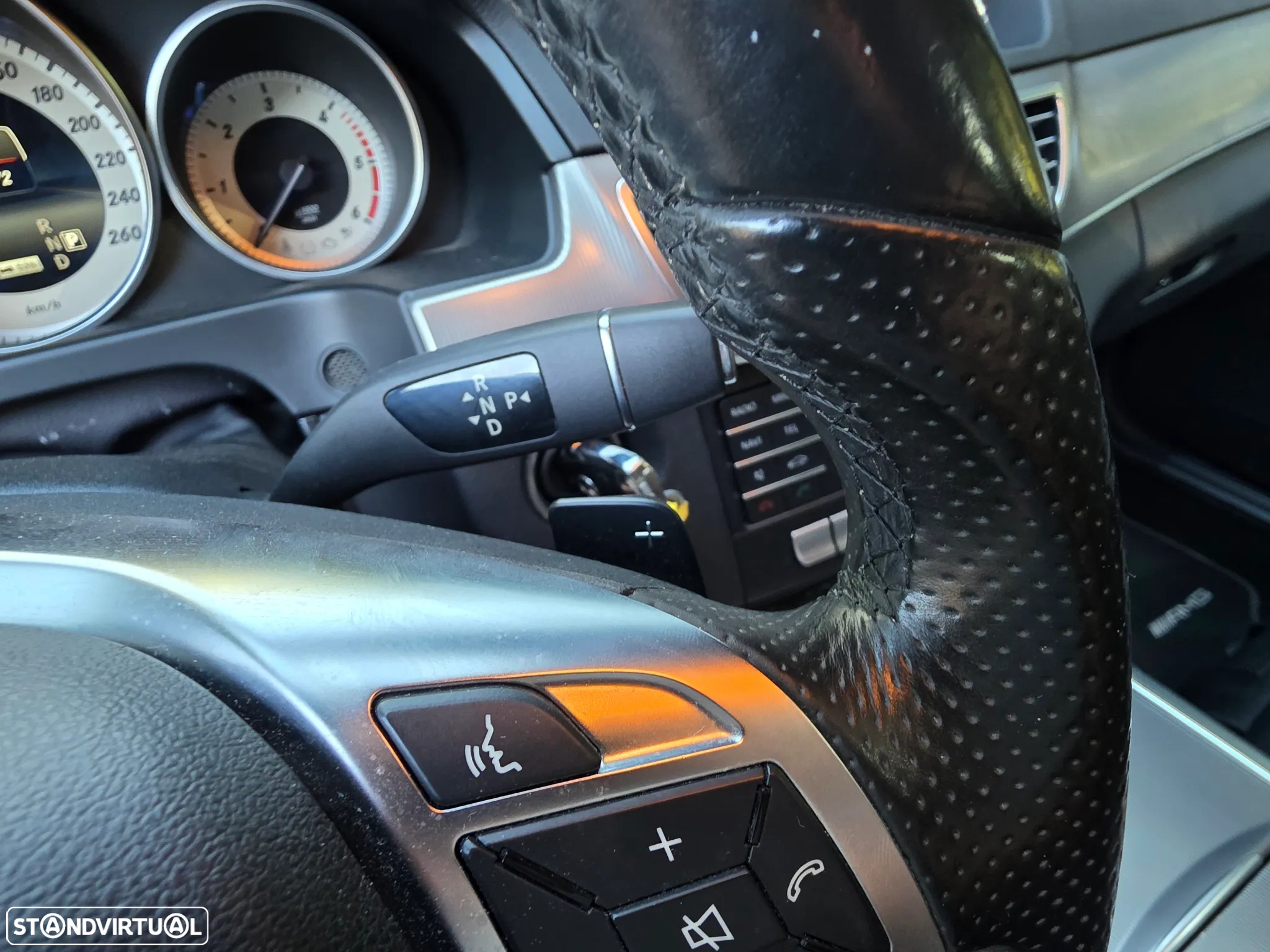 Mercedes-Benz E 300 Bluetec Hybrid Avantgarde - 18