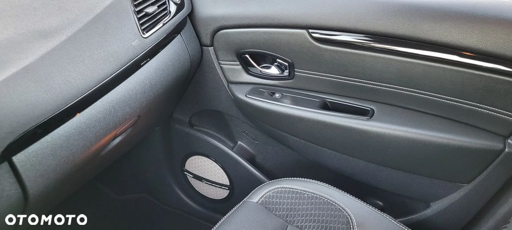 Renault Scenic Energy TCe 130 S&S Xmod Bose Edition - 21
