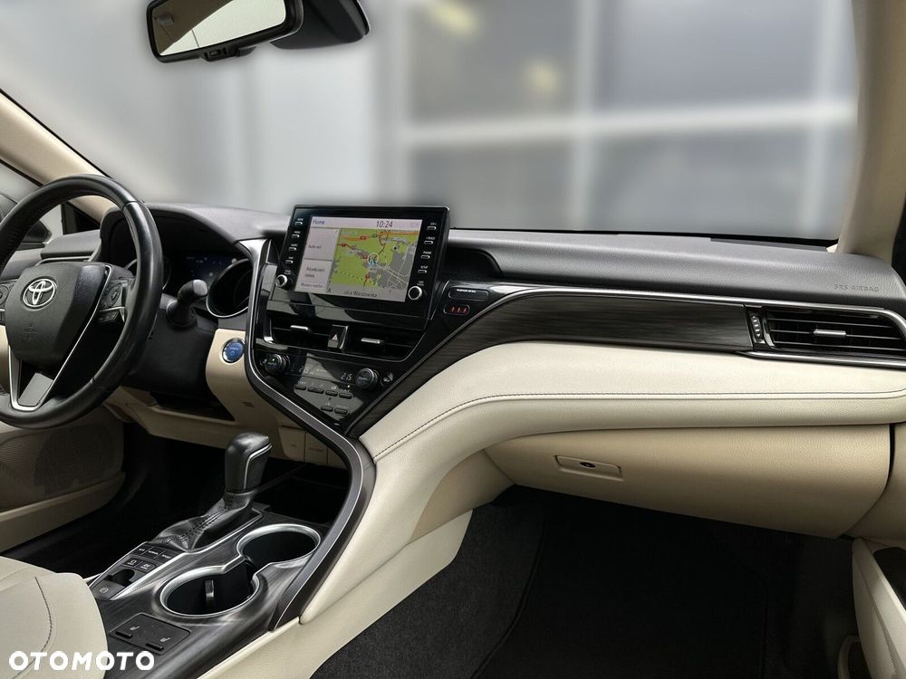 Toyota Camry - 15