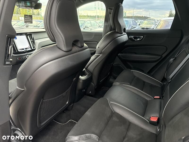 Volvo XC 60 D4 SCR R-Design - 21