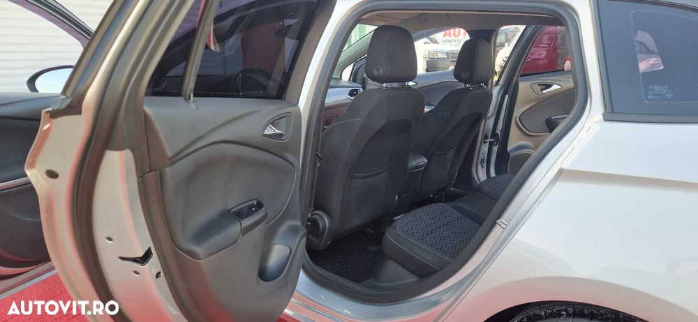 Opel Astra 1.6 CDTI Active - 10