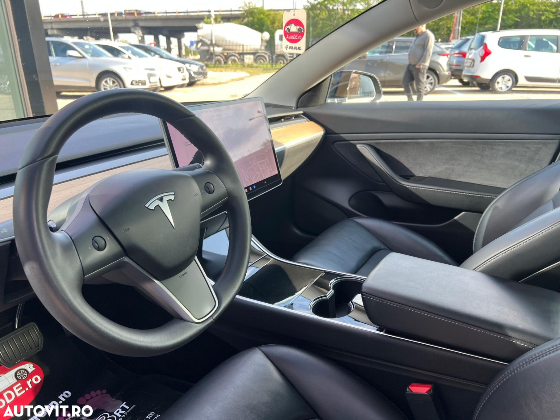 Tesla Model 3 - 5