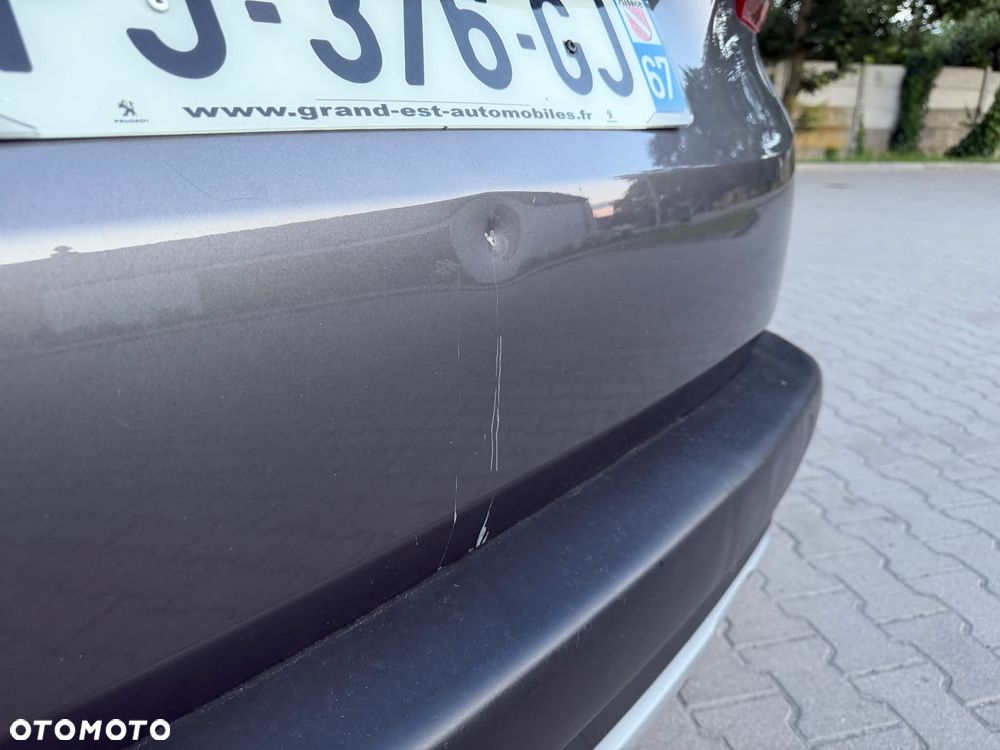 Peugeot 2008 1.2 PureTech Allure S&S EAT8 - 18