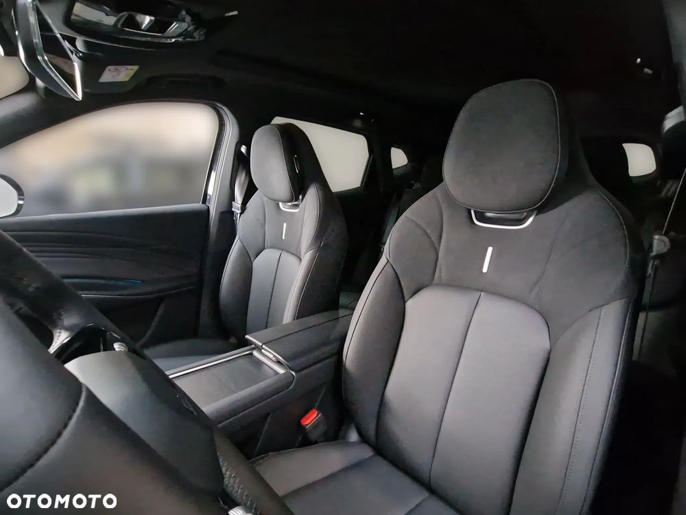 Omoda 7 1.5 T-GDi Super Hybrid Luxury - 12
