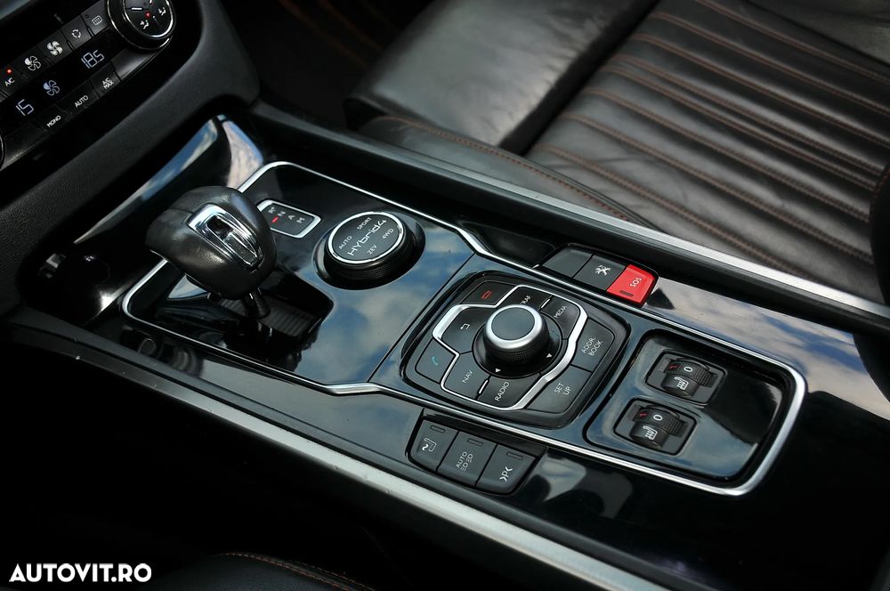Peugeot 508 RXH Hybrid4 - 16