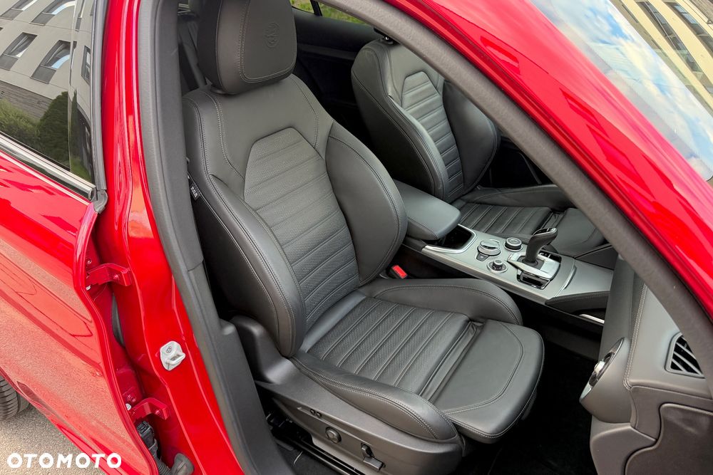 Alfa Romeo Stelvio 2.0 Turbo Veloce Q4 - 13